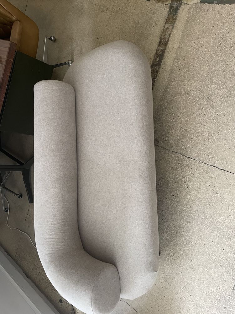 Sofa cinzento - NOVO