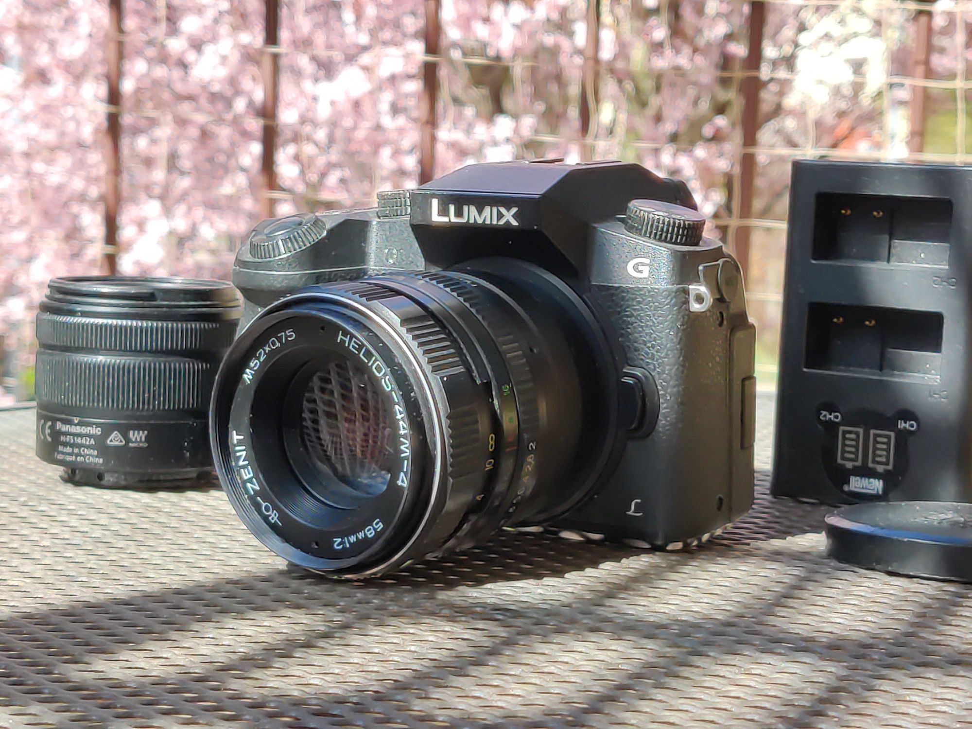 Aparat Panasonic Lumix G7 + Panasonic 14-42 + Helios 44m-4 + Akcesoria
