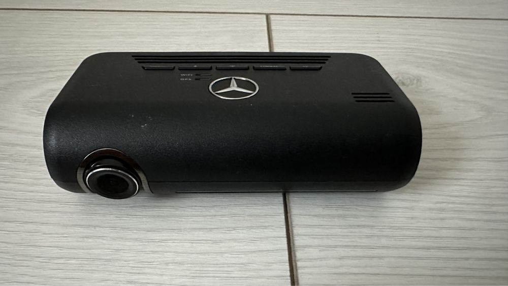 Видеорегистратор Mercedes Benz