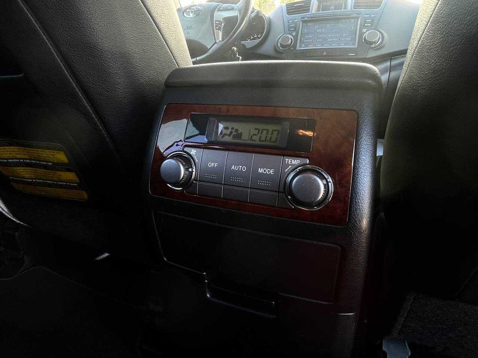 Toyota Highlander 2013 Офіційний без підкрасів