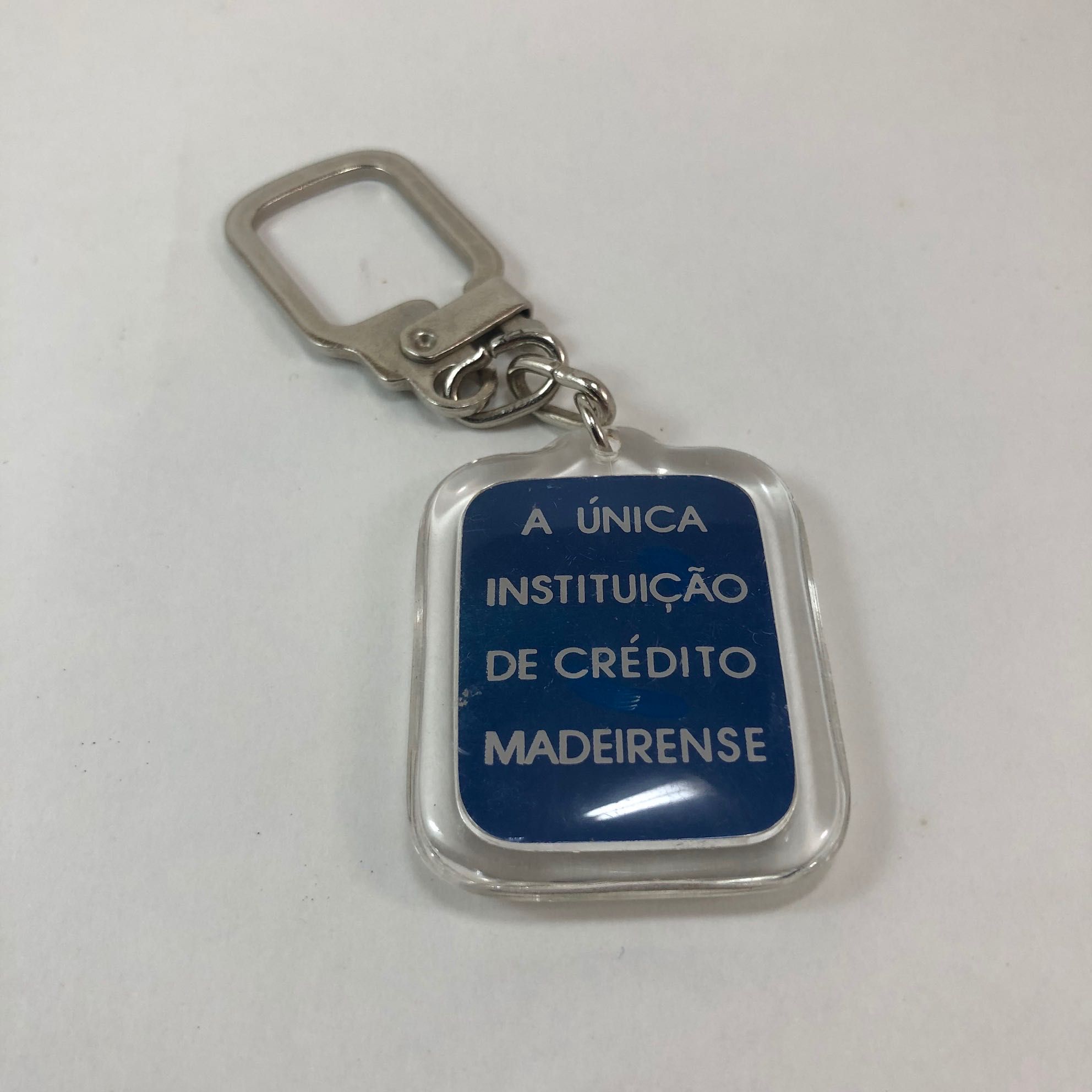 Porta-chaves Caixa Económica do Funchal crédito