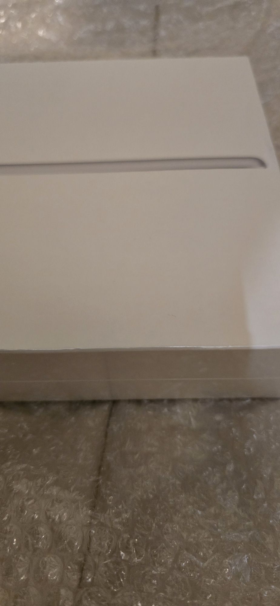 iPad (9th Gen) 64GB Wi-fi NOVO/SELADO - PORTES GRÁTIS