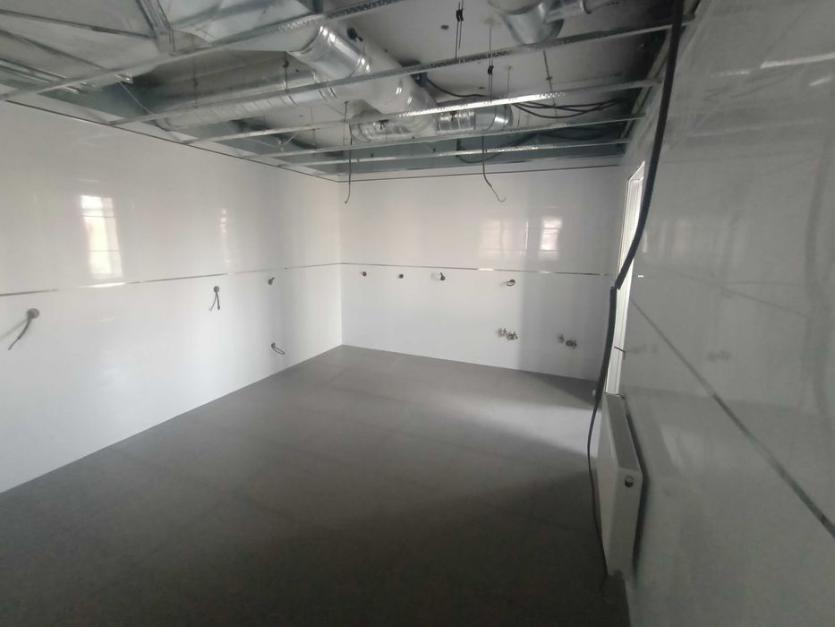 окрема будівля  під будь який вид діяльності.