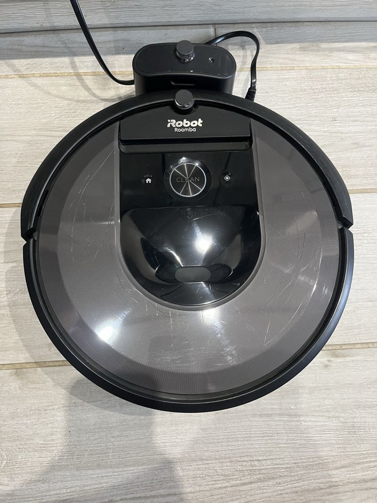 IRobot Roomba 7+ пилесос