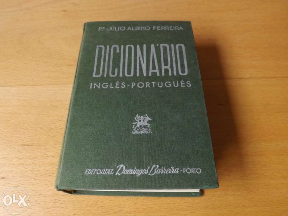 quatro dicionários