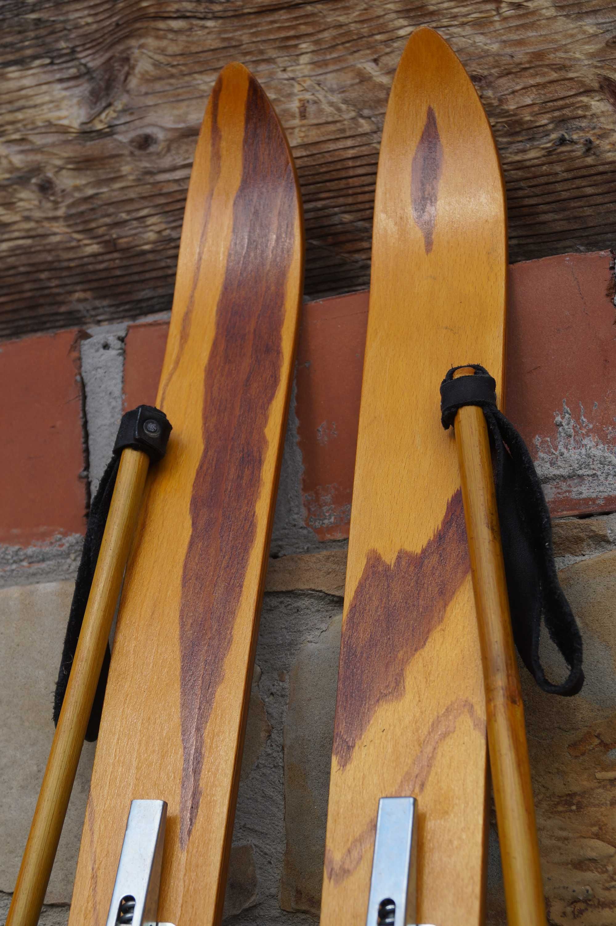Stare drewniane narty dziecięce 100 cm + kijki w komp