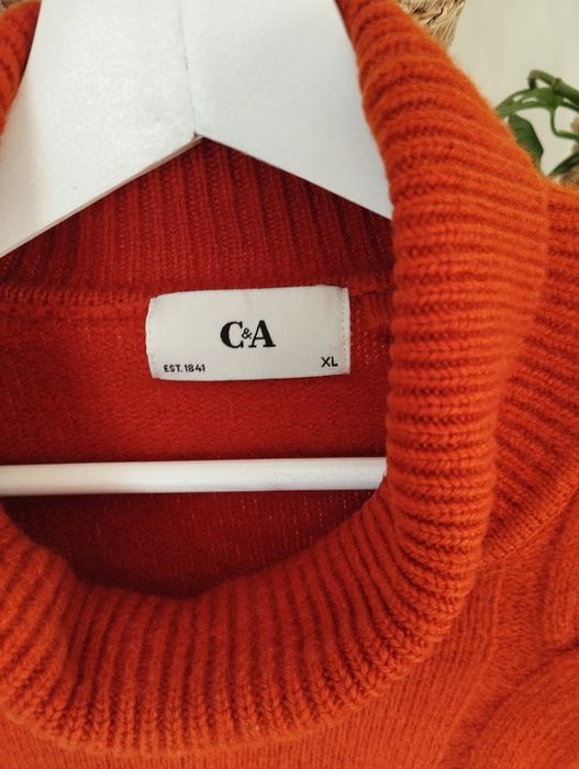 Gruby sweter oversize z golfem, warkocze, rudy r.XL C&A