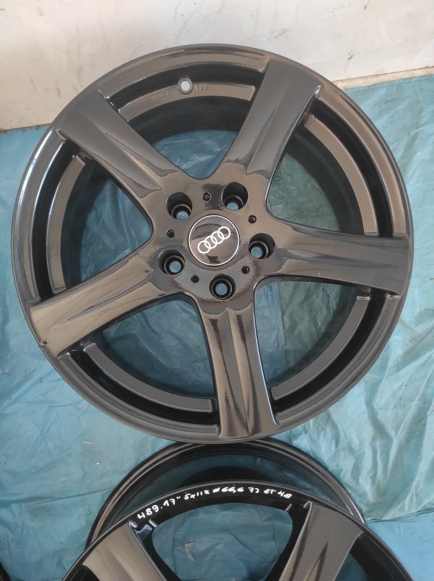 489 Felgi aluminiowe AUDI R 17 5x112 otwór 66,6 Bardzo Ładne CZARNE