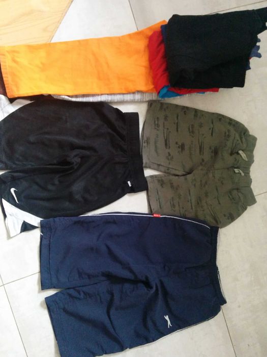 Komplet ubrań 7-8/122-128//spodnie/koszulki/koszule/bluza/dres