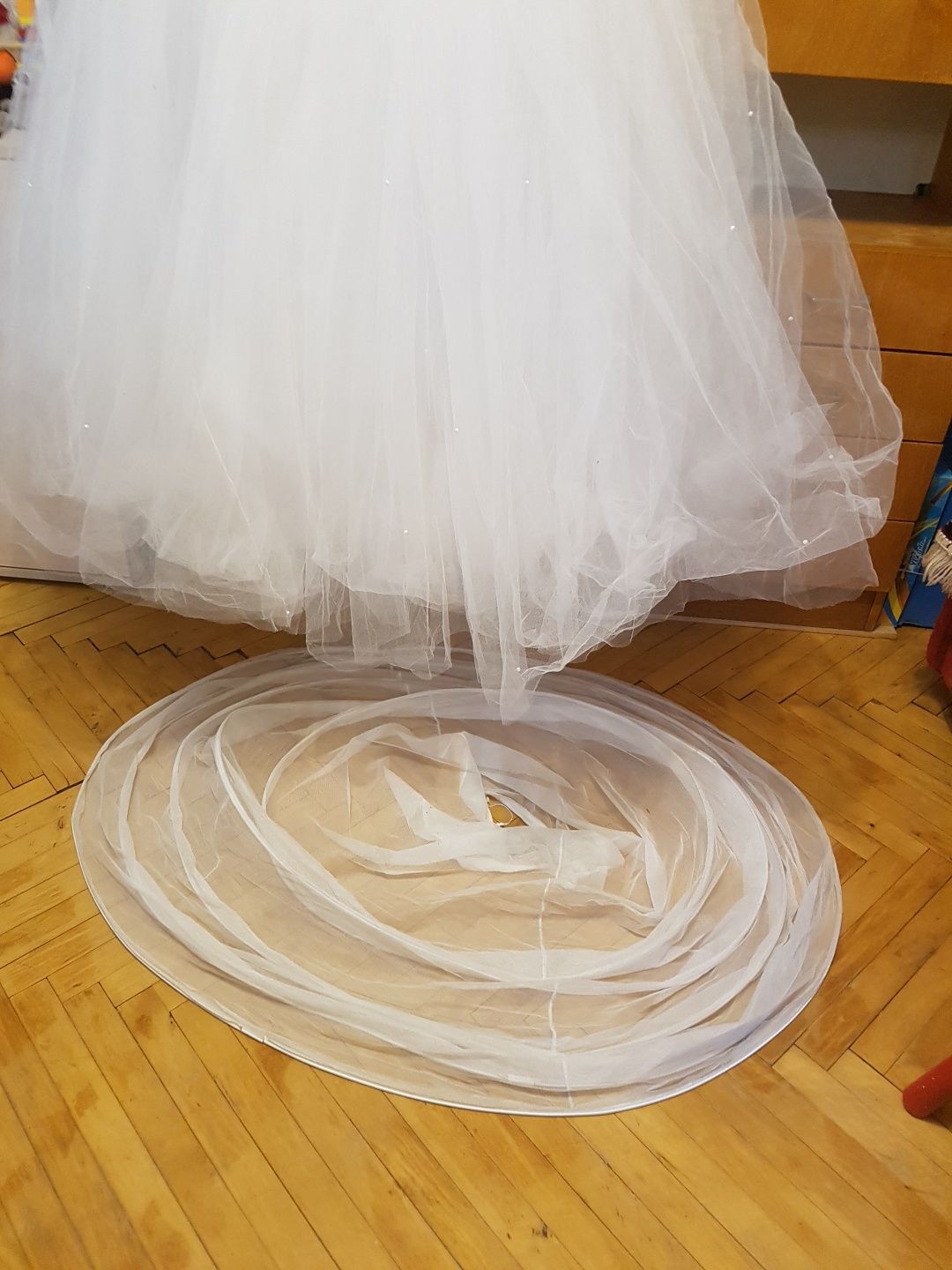 Весільна сукня 42 - 44 розмір