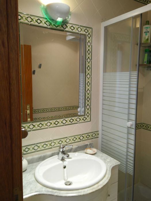 Quarto com casa de banho privativa - Suite - São Domingos de Rana