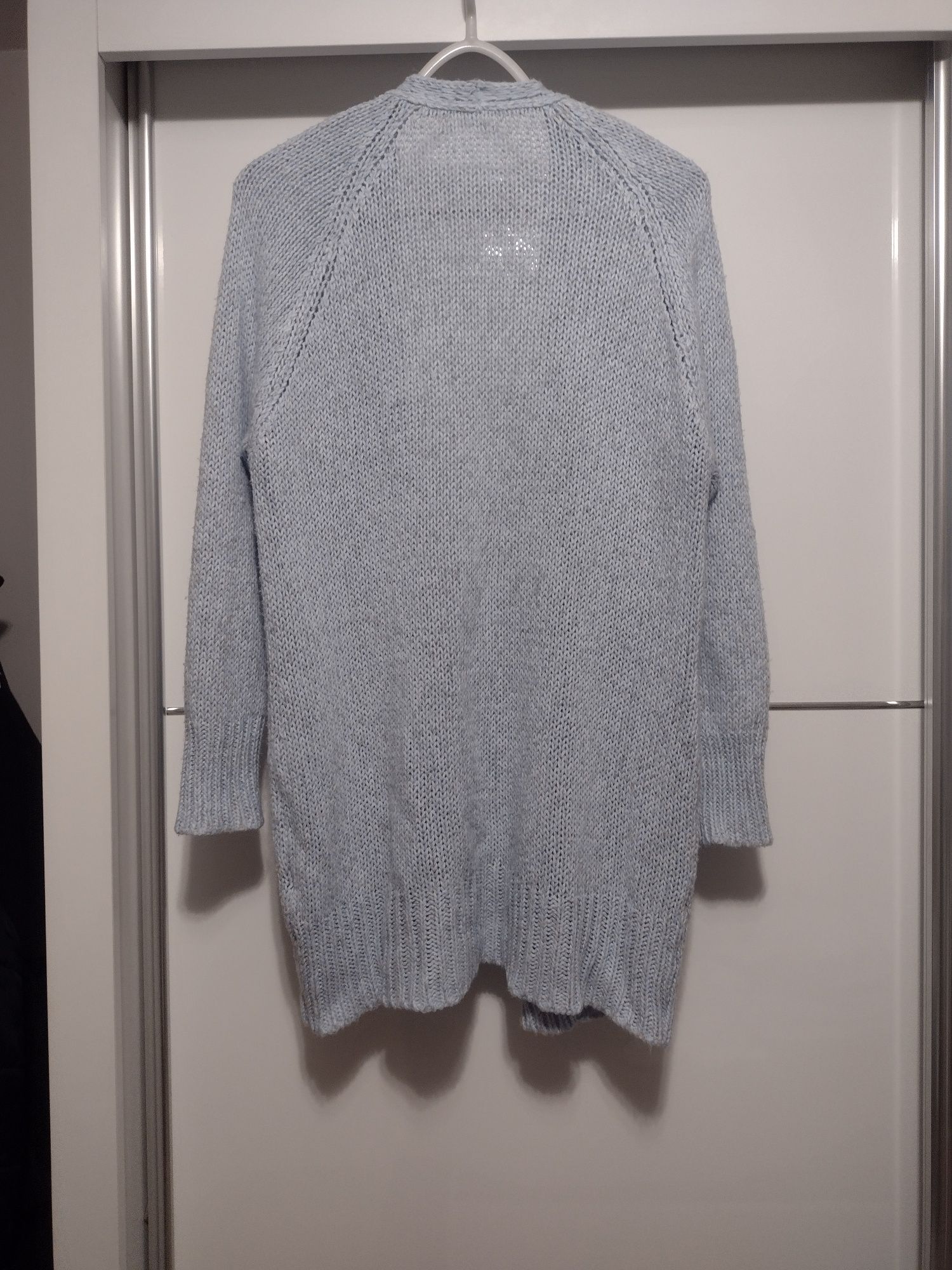 Sweter kardigan z kieszeniami jasnoniebieski z wełną
