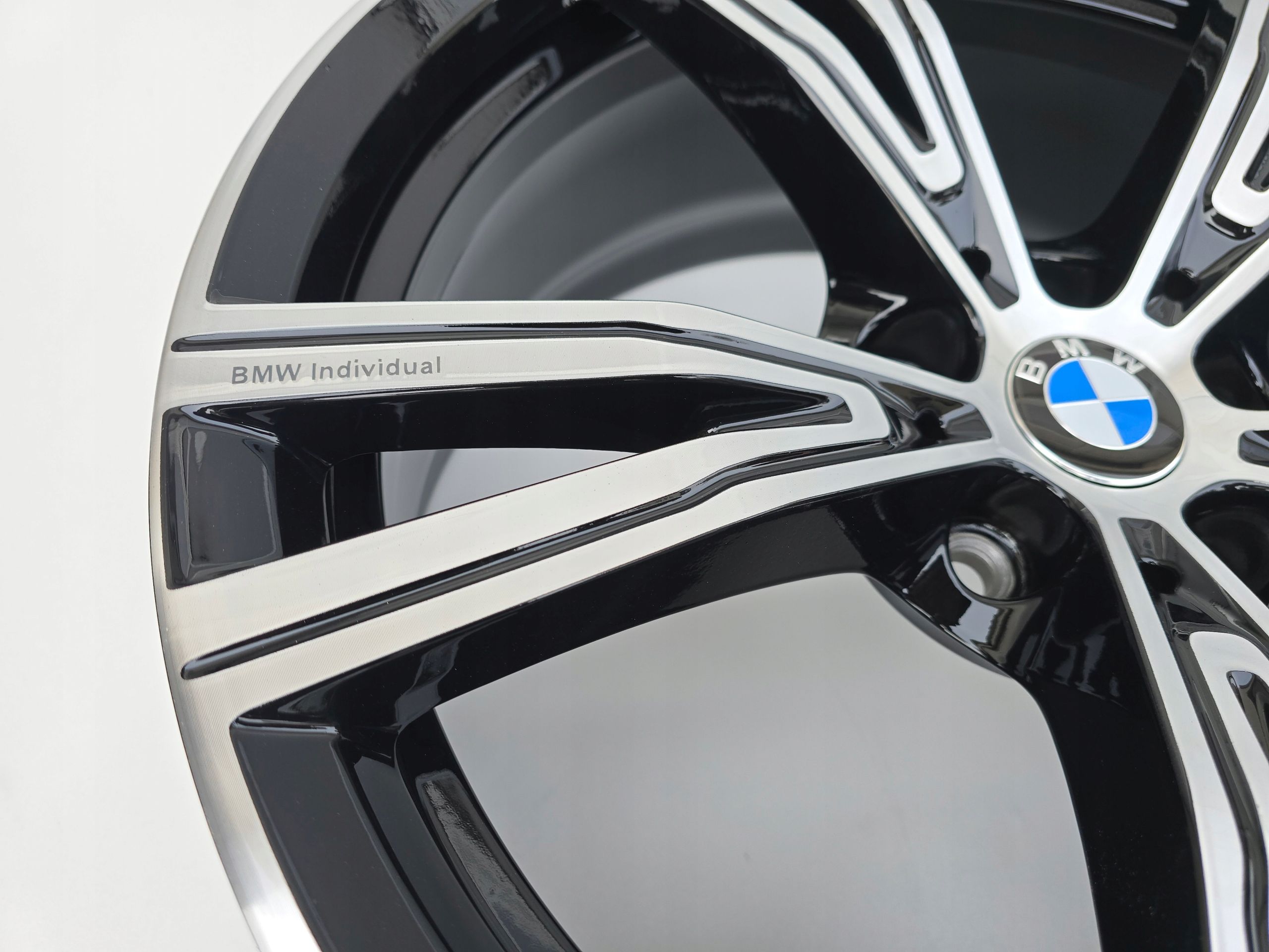 BMW G20 G21 G22 G26 G30 G31 Individual 5x112 19'' IS27 IS43 jak Nowe