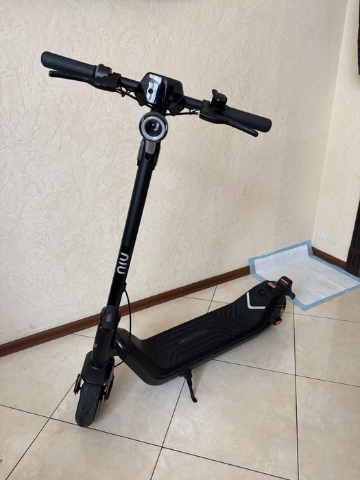 Електро самокат niu kqi 3 pro