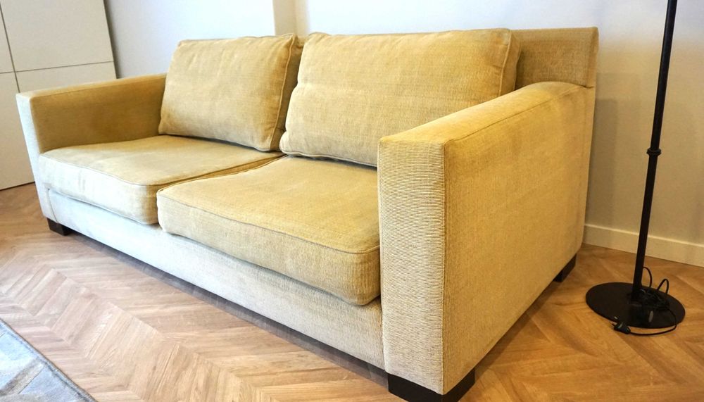 Bom Sofá da marca KA - Kilo Americano