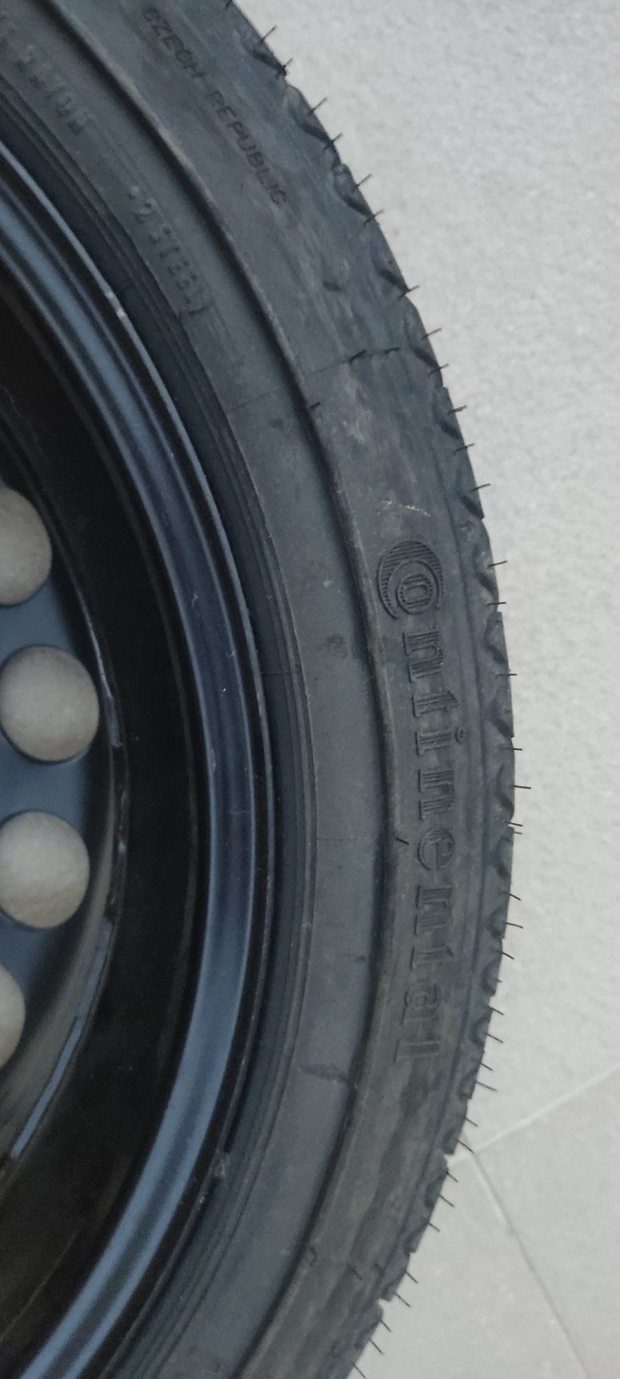 Pneu suplente Opel Astra Continental 
T115/70 R16 92M