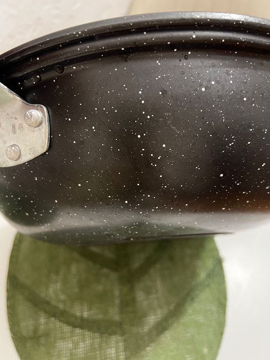 Вакуумна сковорідка supretto wok з кришкою