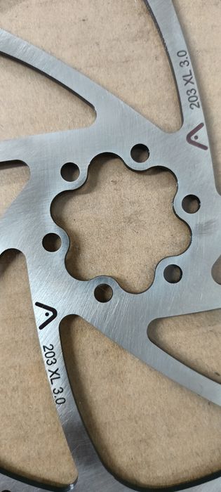 Tarcza hamulcowa 203mm. Gruba 3mm. E-bike