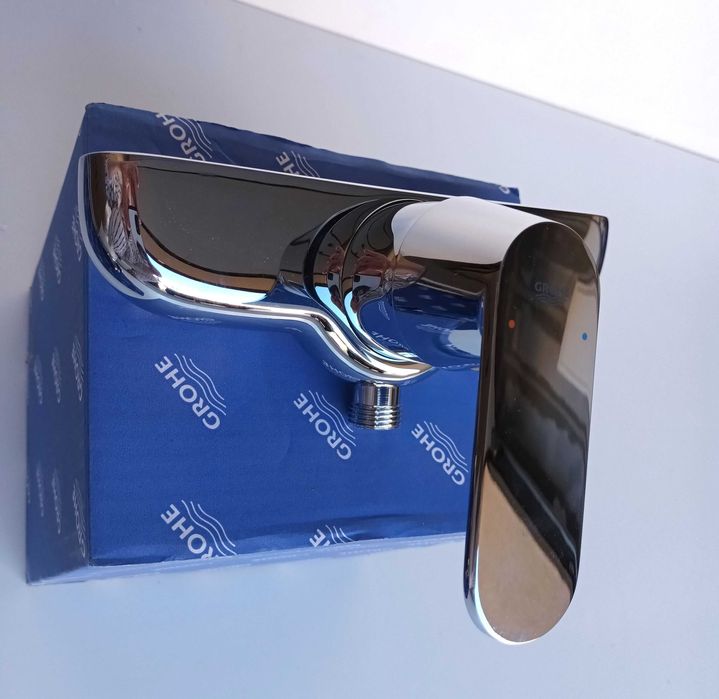 Grohe Eurosmart Cosmopolitan Змішувач для душу 32837000 + ПОЛИЧКА