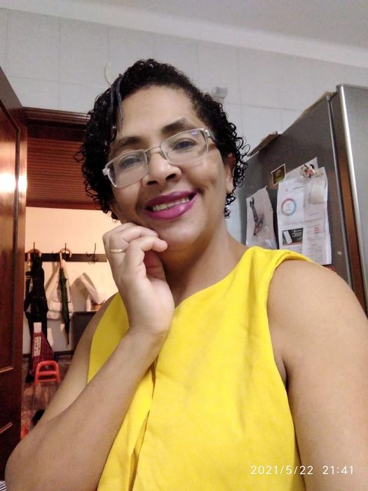 Ama, babysitter, cuidado as crianças