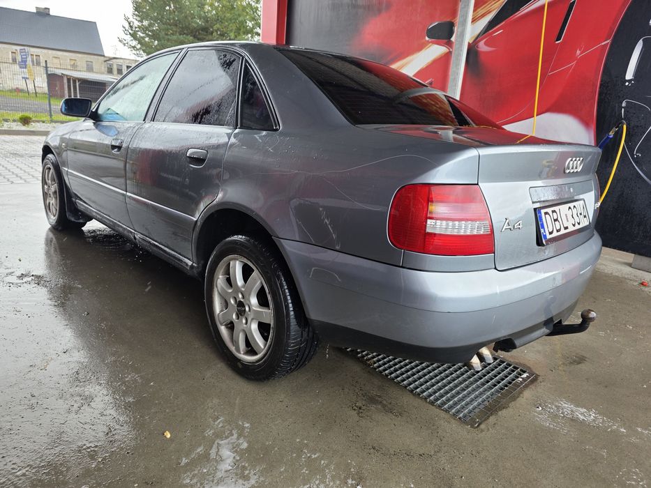 Audi A4 Lift 1.9TDI Automat Stan dobry