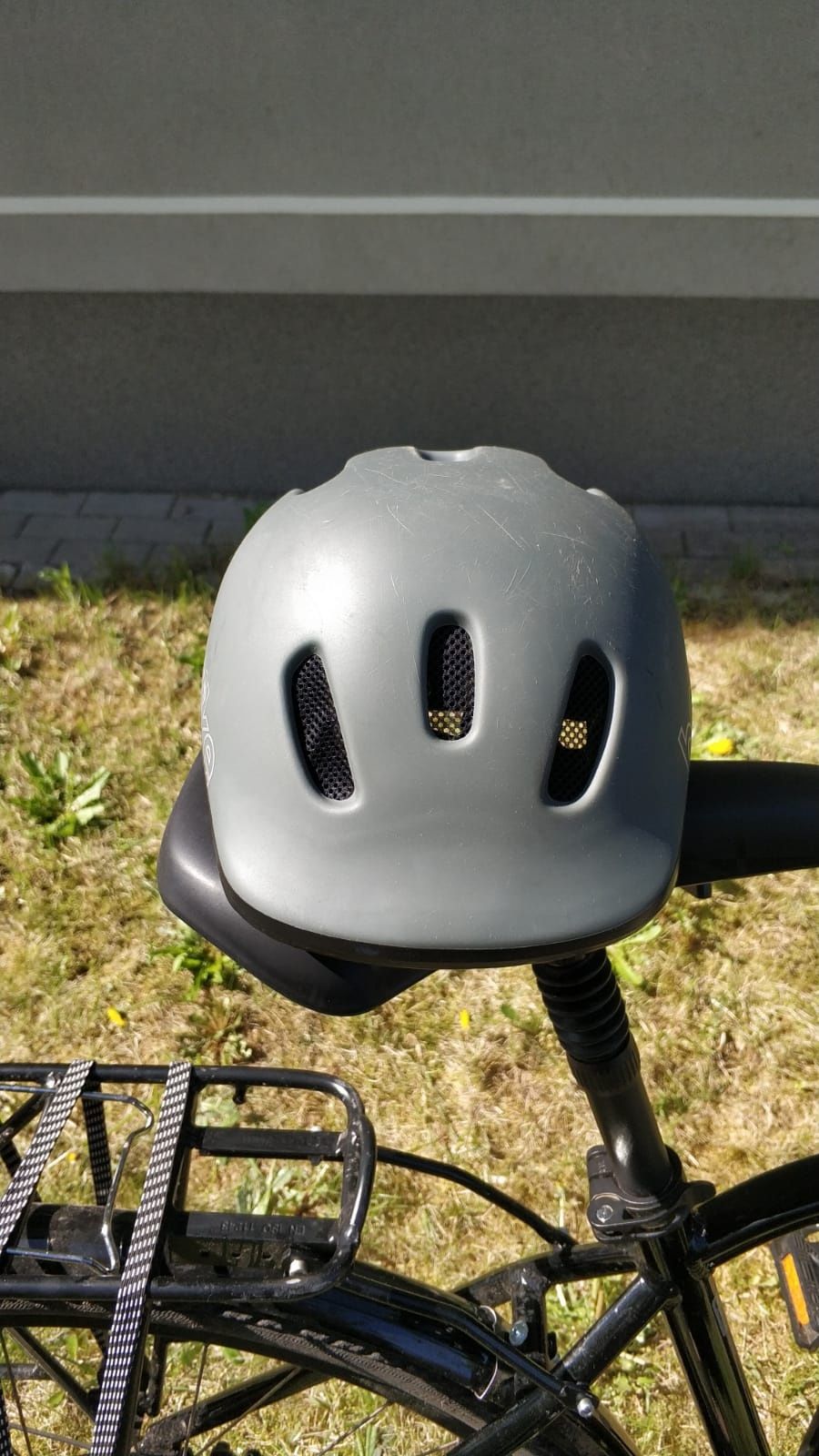 Zestaw Fotelik i kask bobike na rower dla maluszka