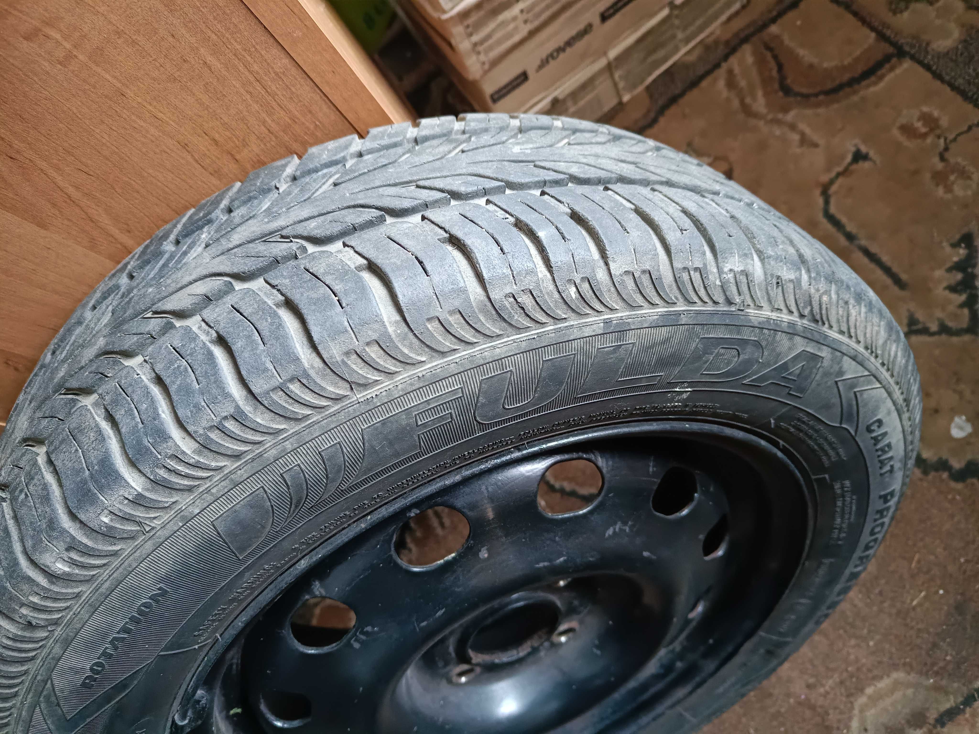 FELGA / Felgi czarne FORD stalowe 6Jx15x49.5 - 5 szt. z oponami