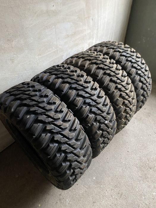 30x10r15 Mongrel Kanati - COMO NOVOS