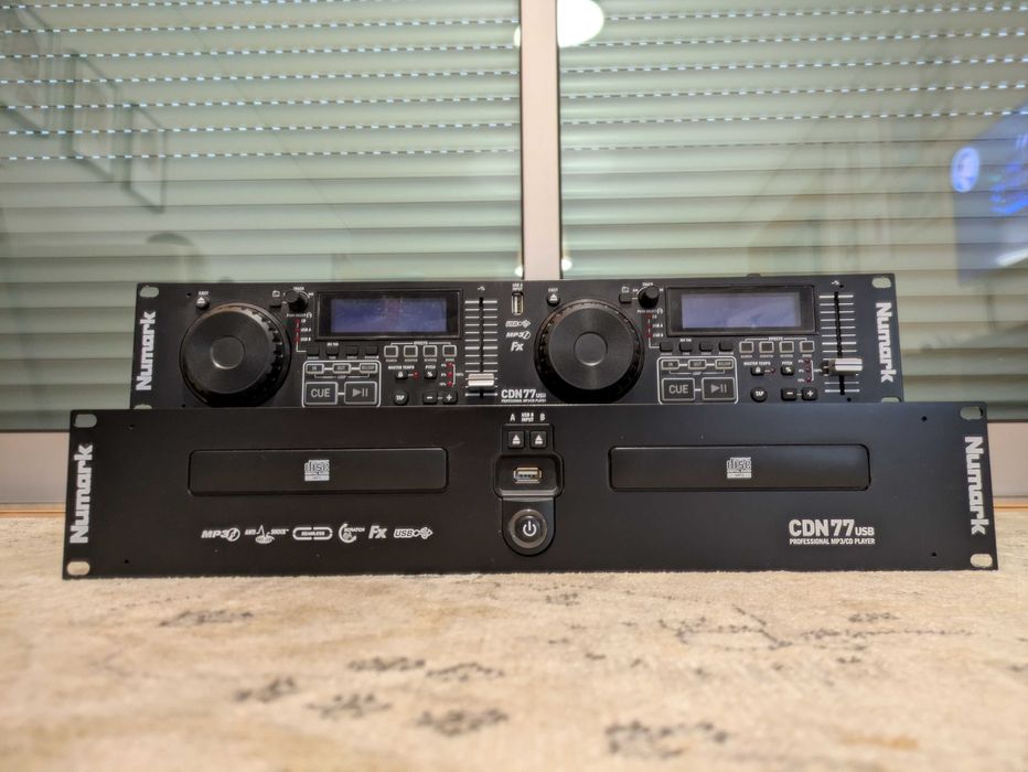 Leitor de CDs para DJ Numark CDN77usb