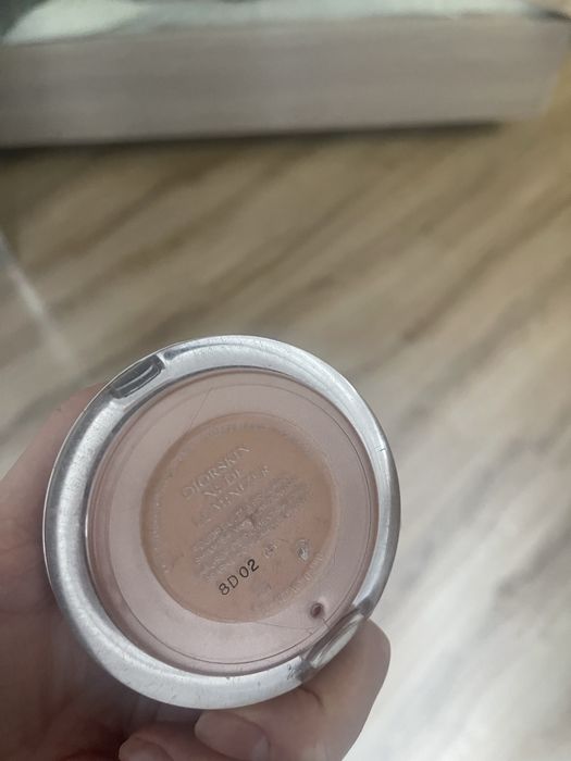 Diorskin Nude Luminizer хайлайтер.