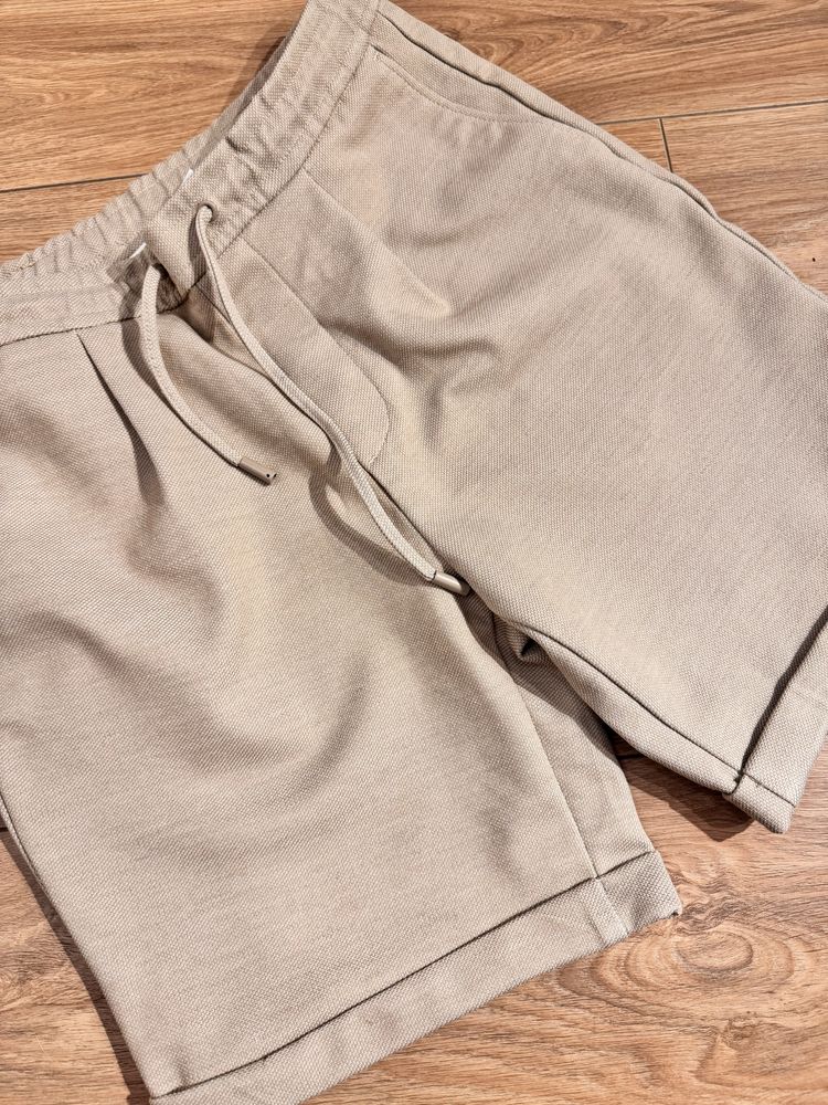 Шорти Zara L нові