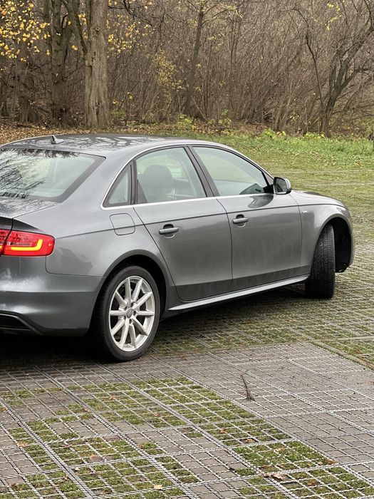 Продам Audi A4B8 S-line quatrro 2.0 tfsi в чудовому стані
