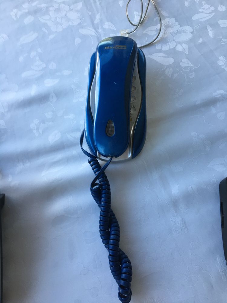 Telefony telefon stacjonarne stacjonarny na 7 zdjęciach