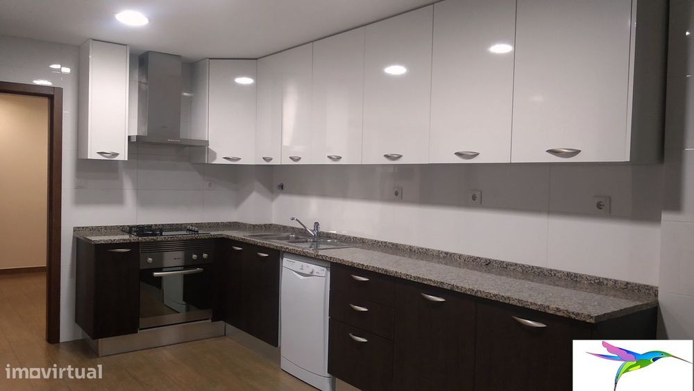 Apartamento T3 Coz /Equipada Castanheira