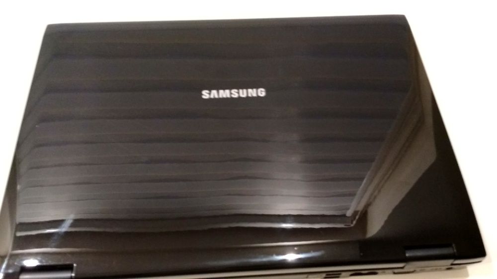 Samsung Laptop R700