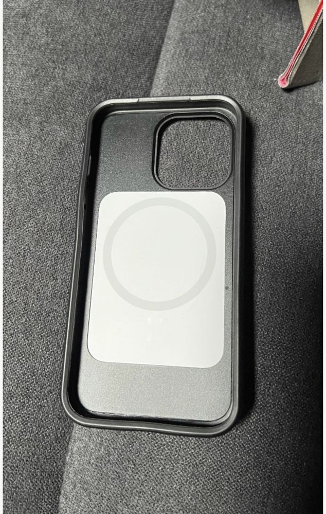 etui OtterBox Symmetry+ z MagSafe - iPhone 13 Pro