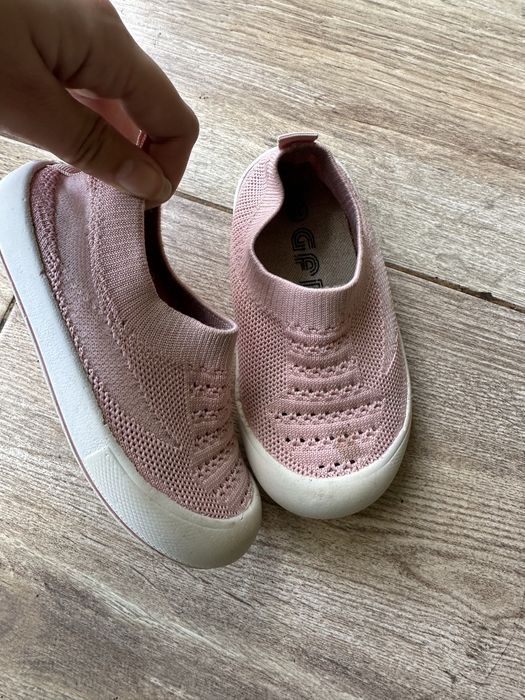 Кросівки дитячі 27 розмір