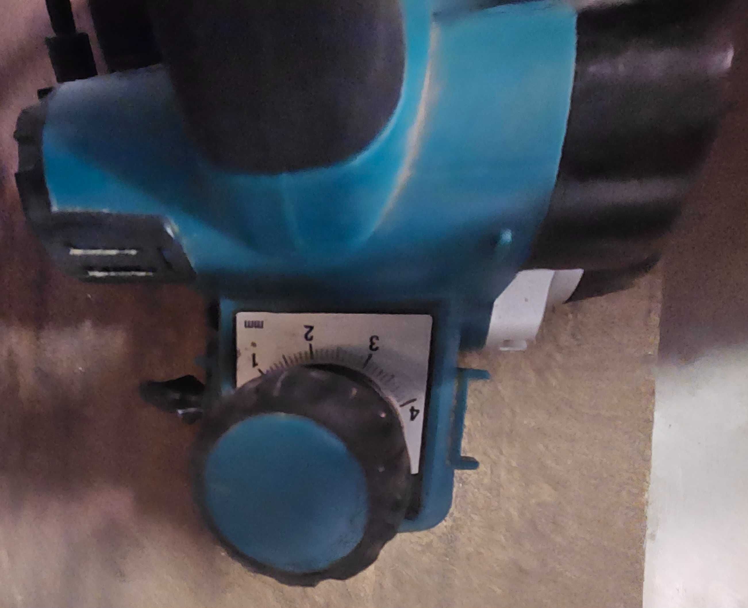 Strug do drewna Makita KP0810C
