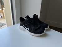 Nike tenis crianca 27