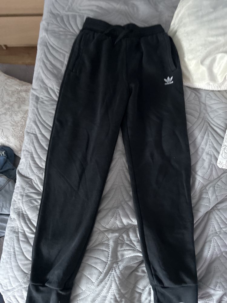 Spodnie adidas  dresowe