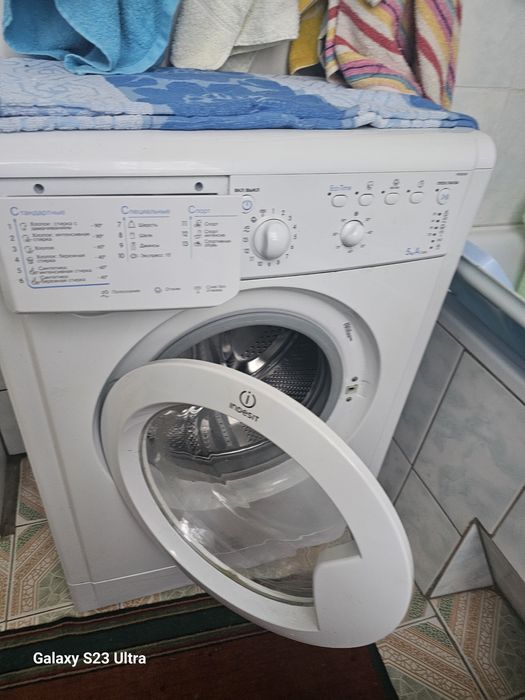 Пральна машина indesit
