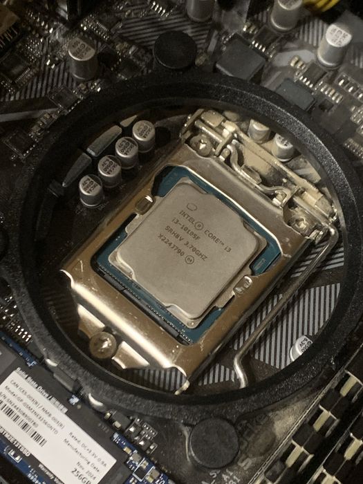 Intel Core i3-10105F | 4 ядра / 8 потоків | LGA1200 | Гарантія
