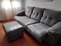Sofá 3 lugares + Pouf