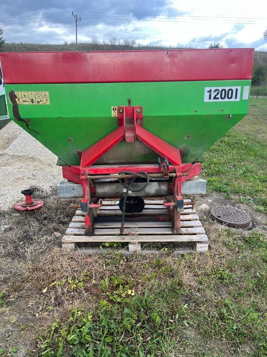 Rozsiewacz nawozu Amazone zaf 603na hydraulice Oraz strumyk