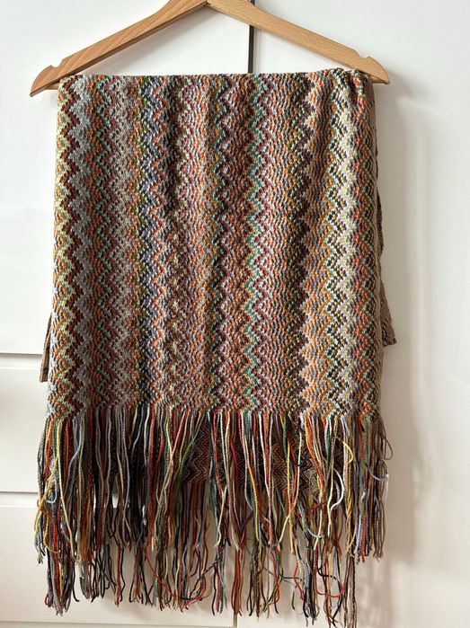 Kolorowy szal chusta boho frędzle etniczny wzór unisex