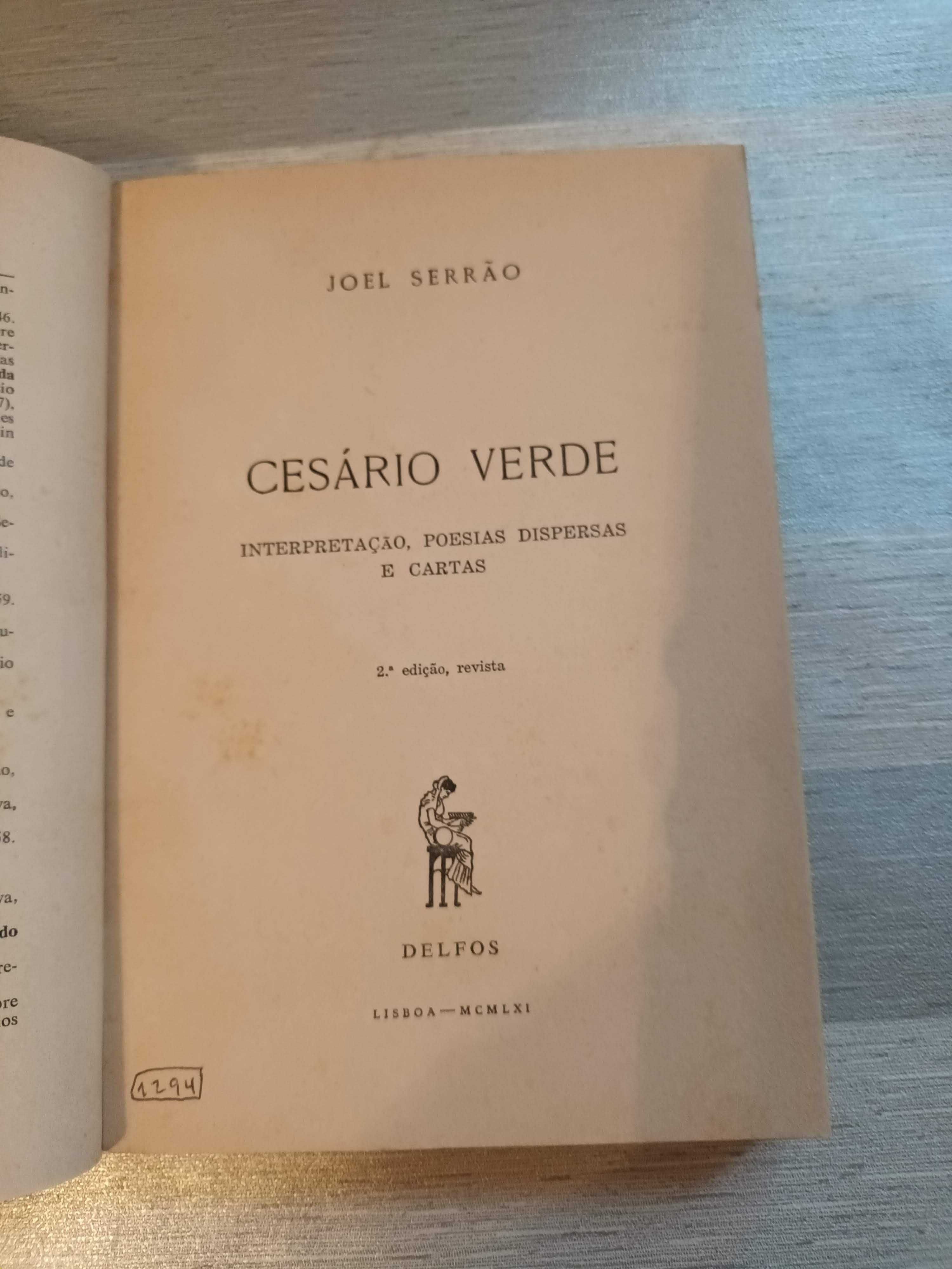 Livros obra Eça de Queiroz e Cesário Verde