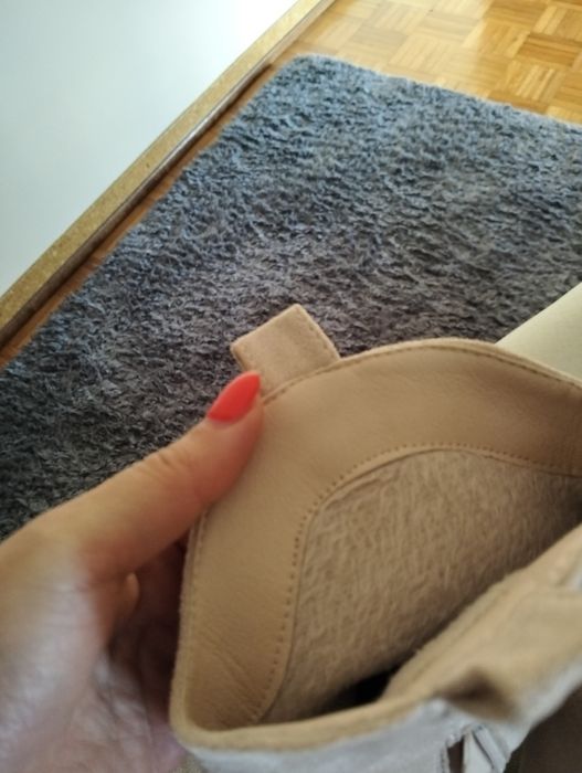 Botas em camurça 36