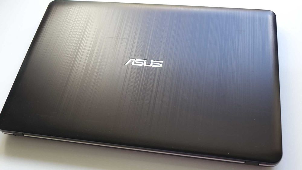 Ноутбук ASUS X540M 15.6 N4000 4gb ddr4 240gb ssd Win10 Матрица акб ОК