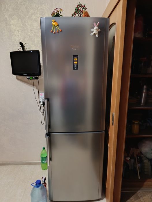 Холодильник Ariston