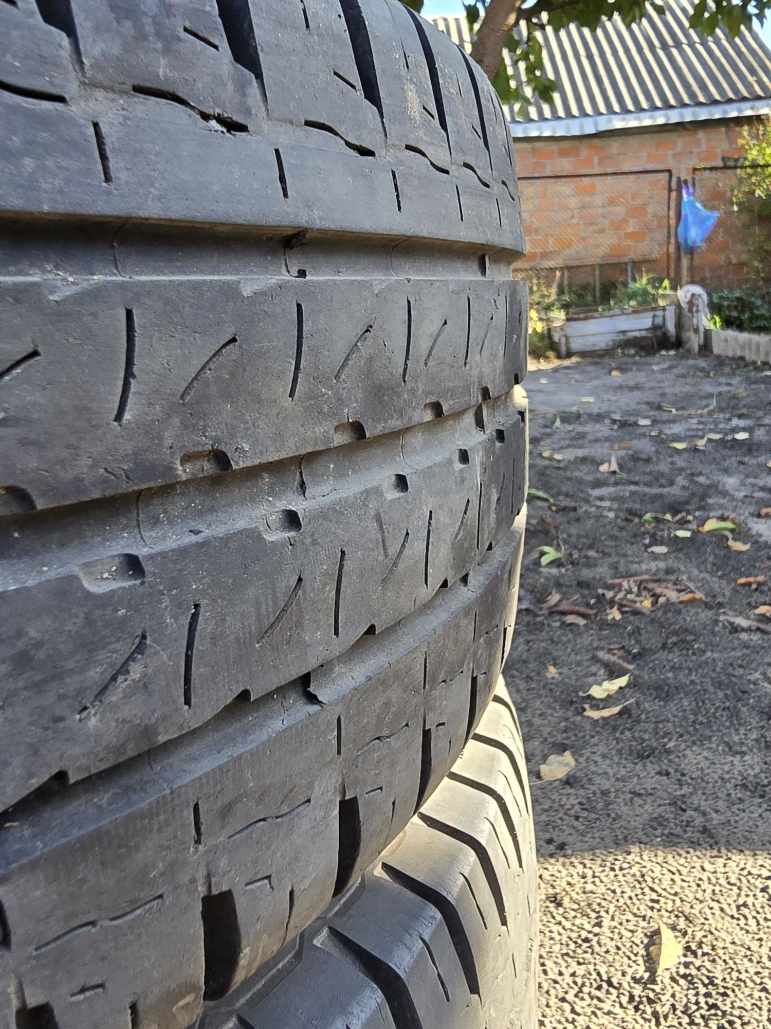Шини BFGoodrich 215 70 15c